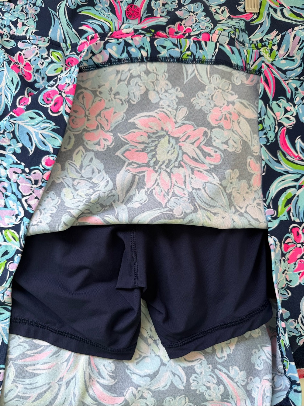 EUC💗 Lilly Pulitzer Luxletic Monica skort “Pineapple Paradise” sz 14 - Picture 4 of 4